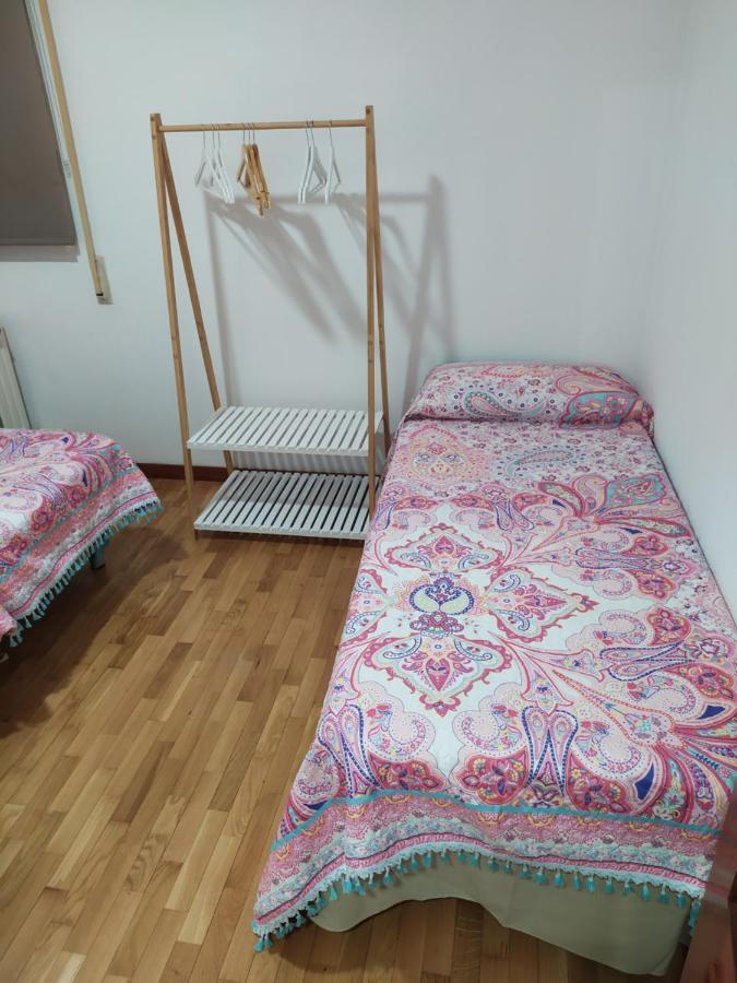 Apartamento Poniente Con Dos Banos Muy Centrico 6 Personas Logrono Exterior photo